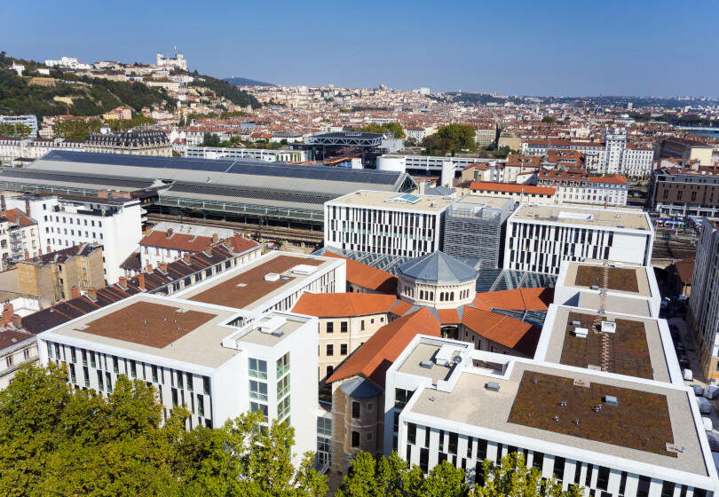 Campus St paul Lyon UCLy ESQESE vue drone